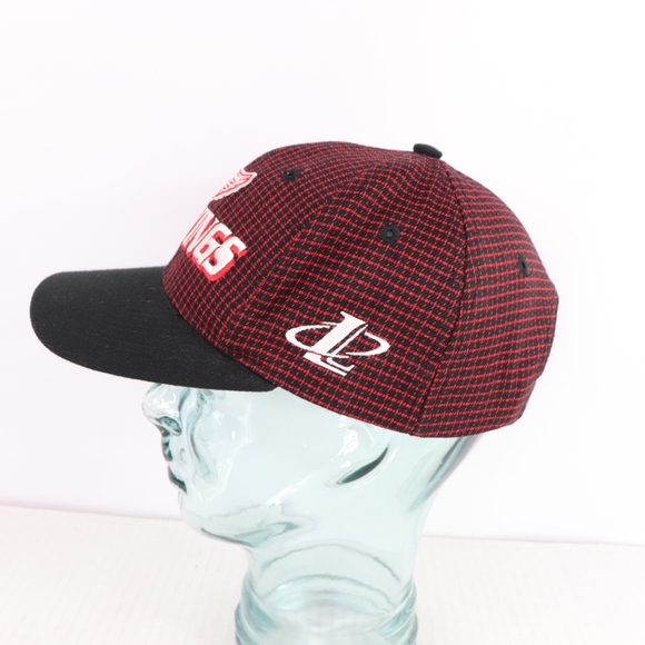 90s Logo Athletic Detroit Red Wings Strapback Hat - Picture 3 of 8